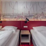Hotel Campanile Berlin Brandenburg Airport