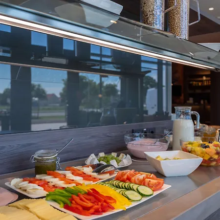 Hotel Campanile Berlin Brandenburg Airport