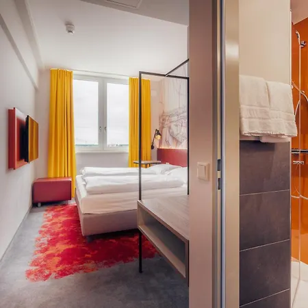 Campanile Berlin Brandenburg Airport 3* Schönefeld