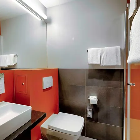 Campanile Berlin Brandenburg Airport Отель 3*