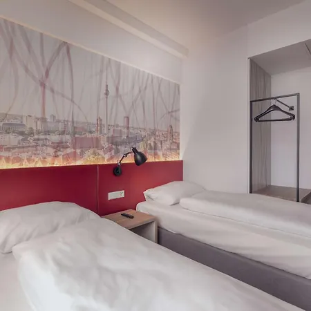 Campanile Berlin Brandenburg Airport Hotell Schönefeld