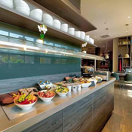 Hotel Campanile Berlin Brandenburg Airport