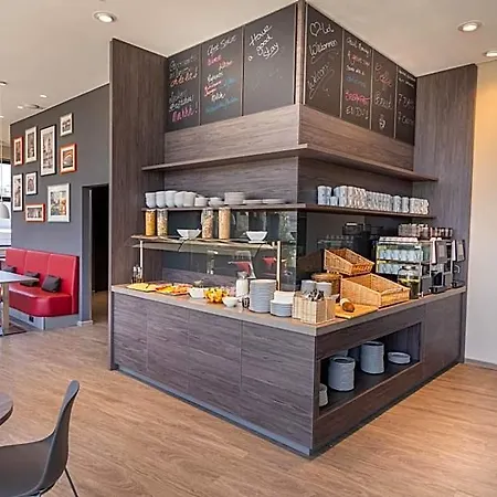 Hotel Campanile Berlin Brandenburg Airport