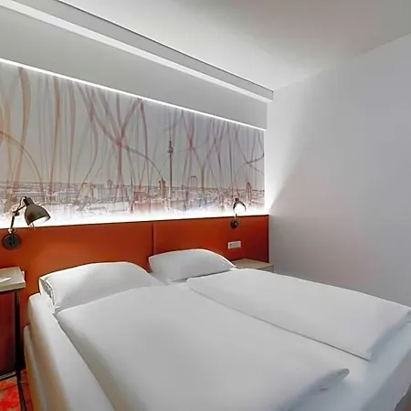 Campanile Berlin Brandenburg Airport Hotel 3*