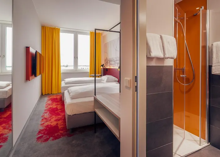 Hotel Campanile Berlin Brandenburg Airport 3*