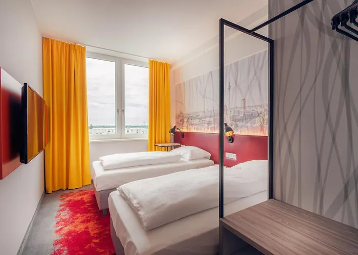 Hotel Campanile Berlin Brandenburg Airport 3*