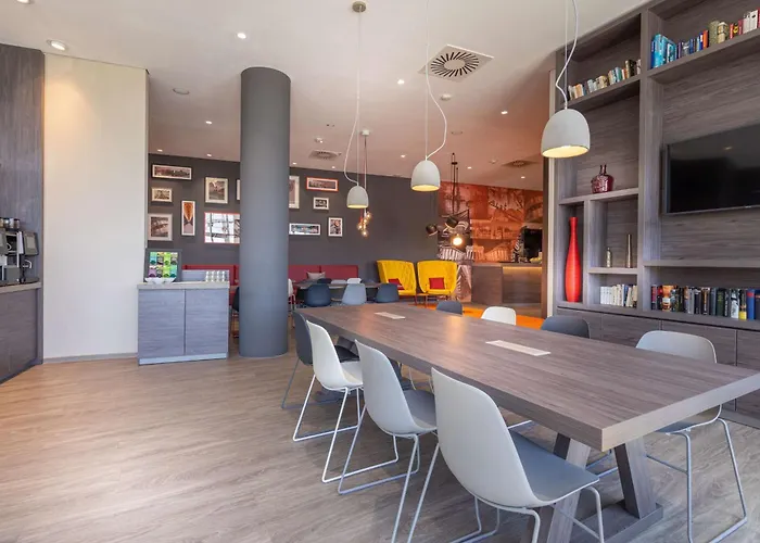 Campanile Berlin Brandenburg Airport Hotel 3*