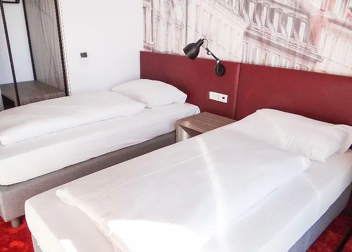 Hotel Campanile Berlin Brandenburg Airport